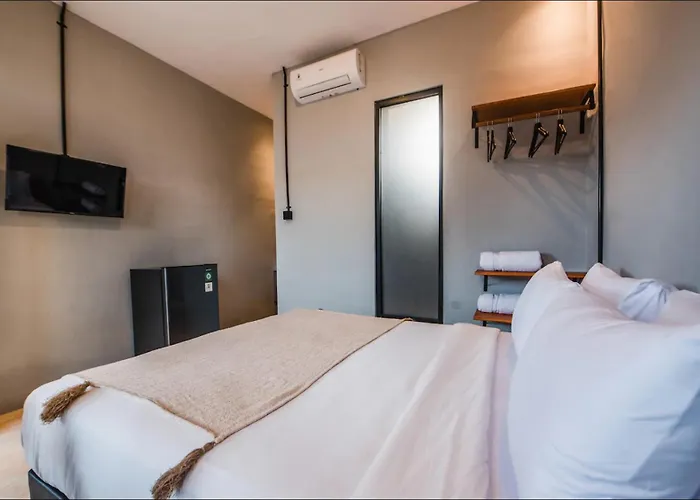 Apartments: Studio+kitchen / Batu Bolong-a4 3*